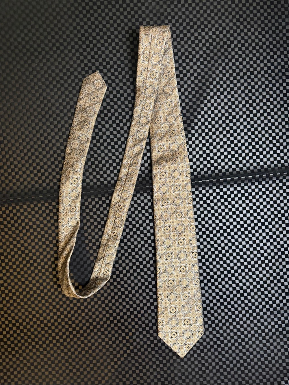 Daniel Cremieux Gold and Black Medallion Silk Tie